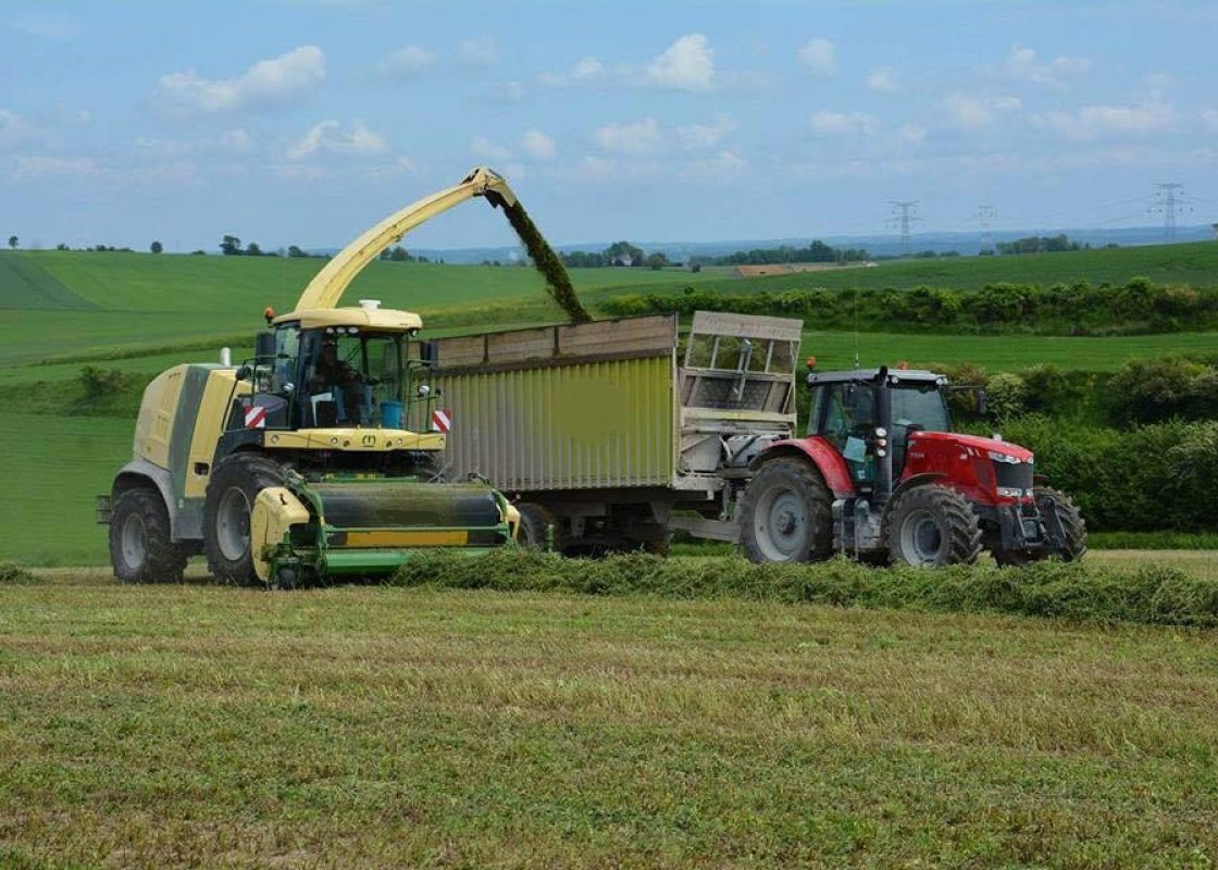 Détecteur de lignes électriques aériennes haute tension pour le secteur des engins agricoles
