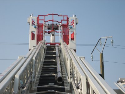 Antenne de détection-détecteur lignes électriques aériennes haute tension pour nacelle pompier